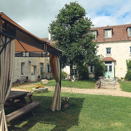Bed and Breakfast La Petite Ferme Cherence Екстер'єр фото