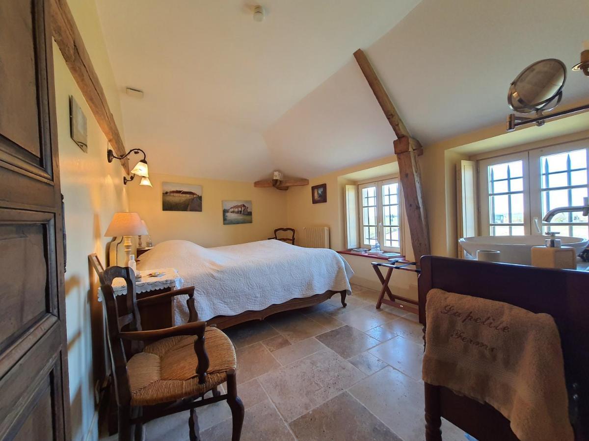 Bed and Breakfast La Petite Ferme Cherence Екстер'єр фото